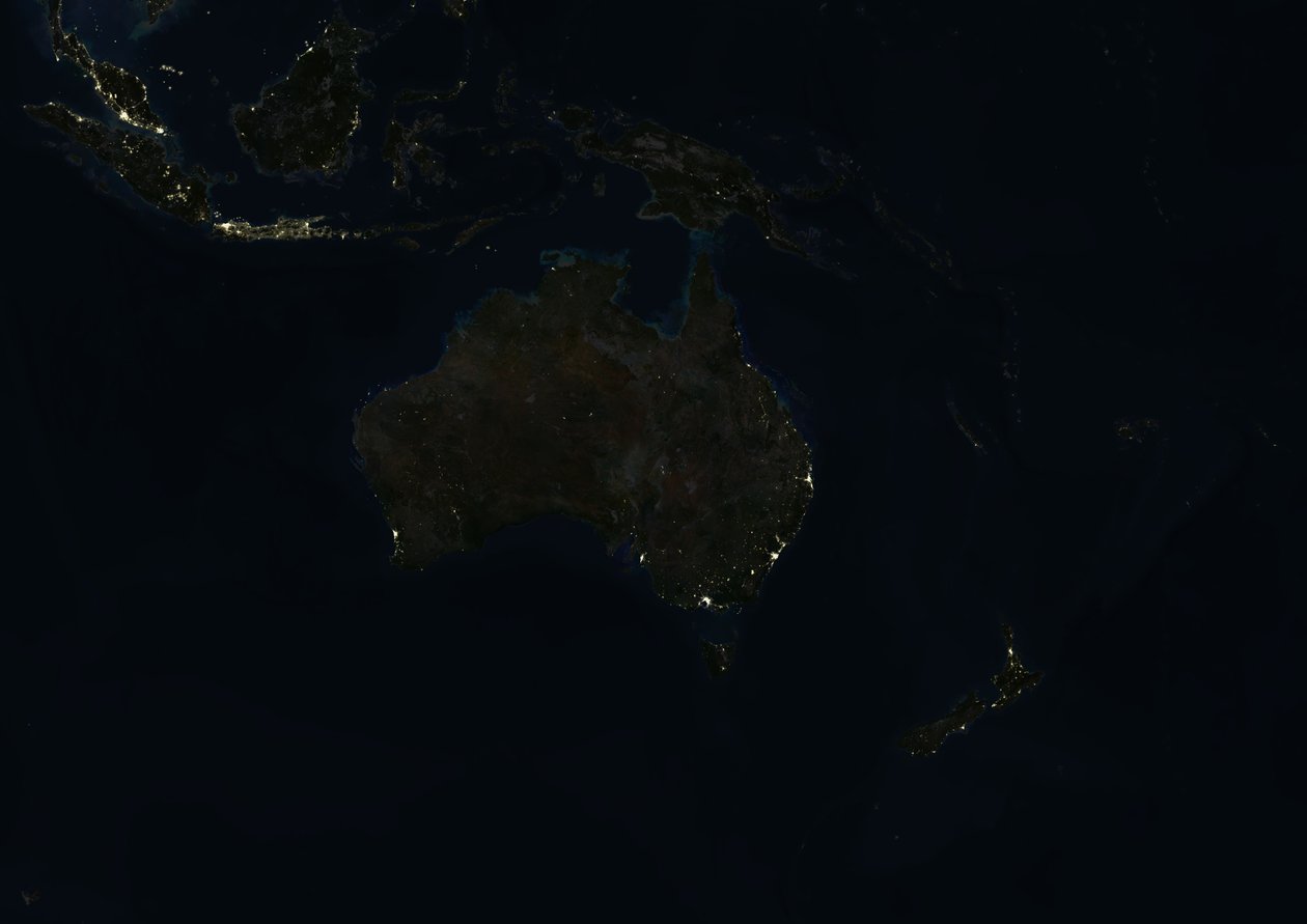 Oceania à noite, imagem de satélite de cor verdadeira de Unknown