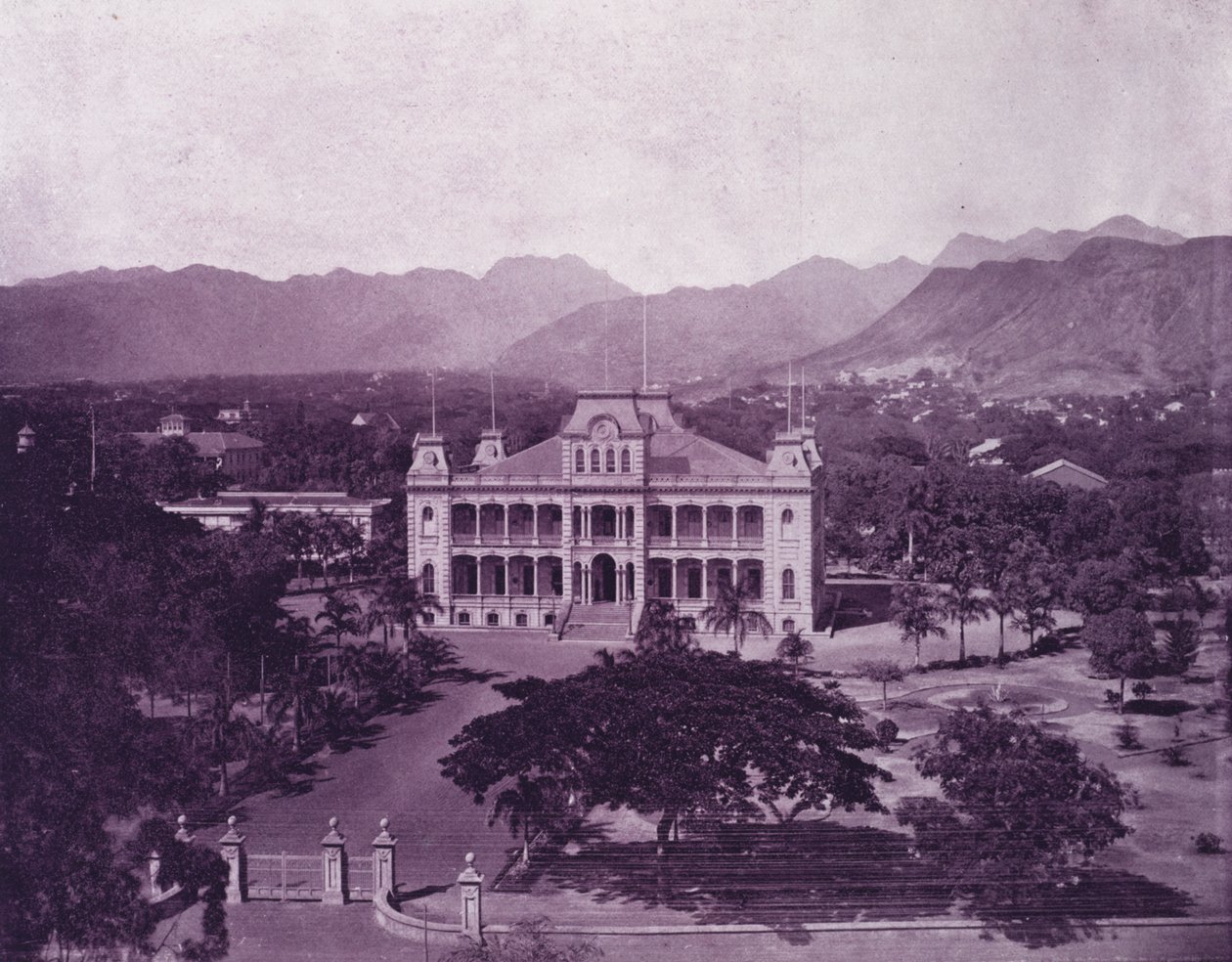 O Palácio Real, Hawaii (foto a p/b) de American Photographer (after)