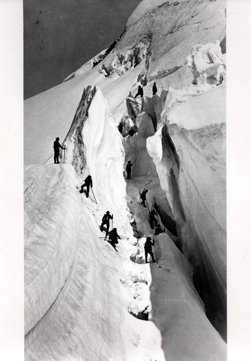 Alpinistas subindo Mont Blanc, c.1860 de Bisson Freres Studio