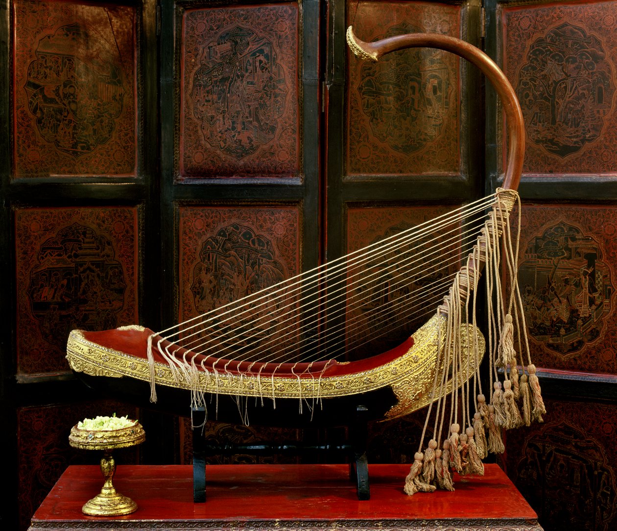 Harpa birmanesa (madeira) de Burmese School
