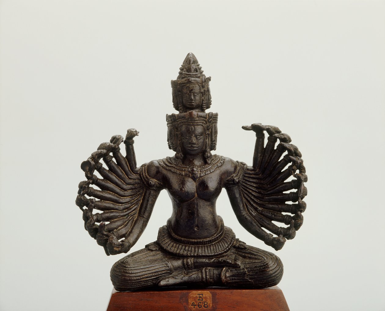 Prajnaparamita (bronze) de Cambodian School