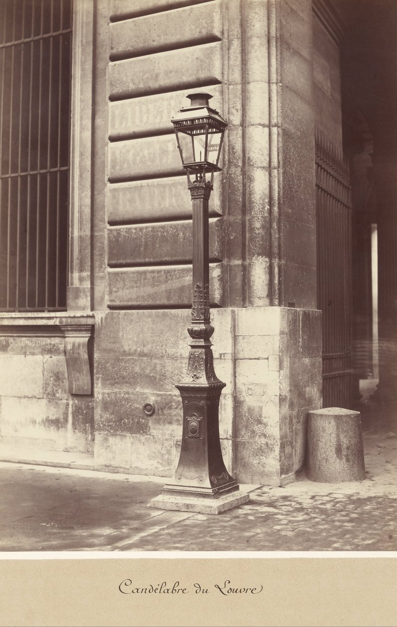 (Candelabro do Louvre) de Charles Marville