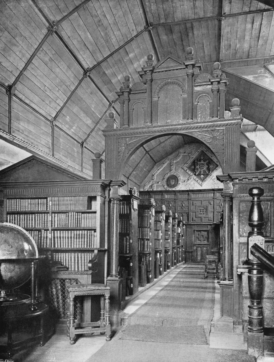 A biblioteca da faculdade de Merton, Oxford de Charles Latham