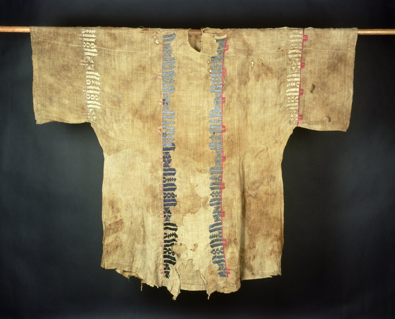 Túnica, c.1020 (linho bordado) de Egyptian
