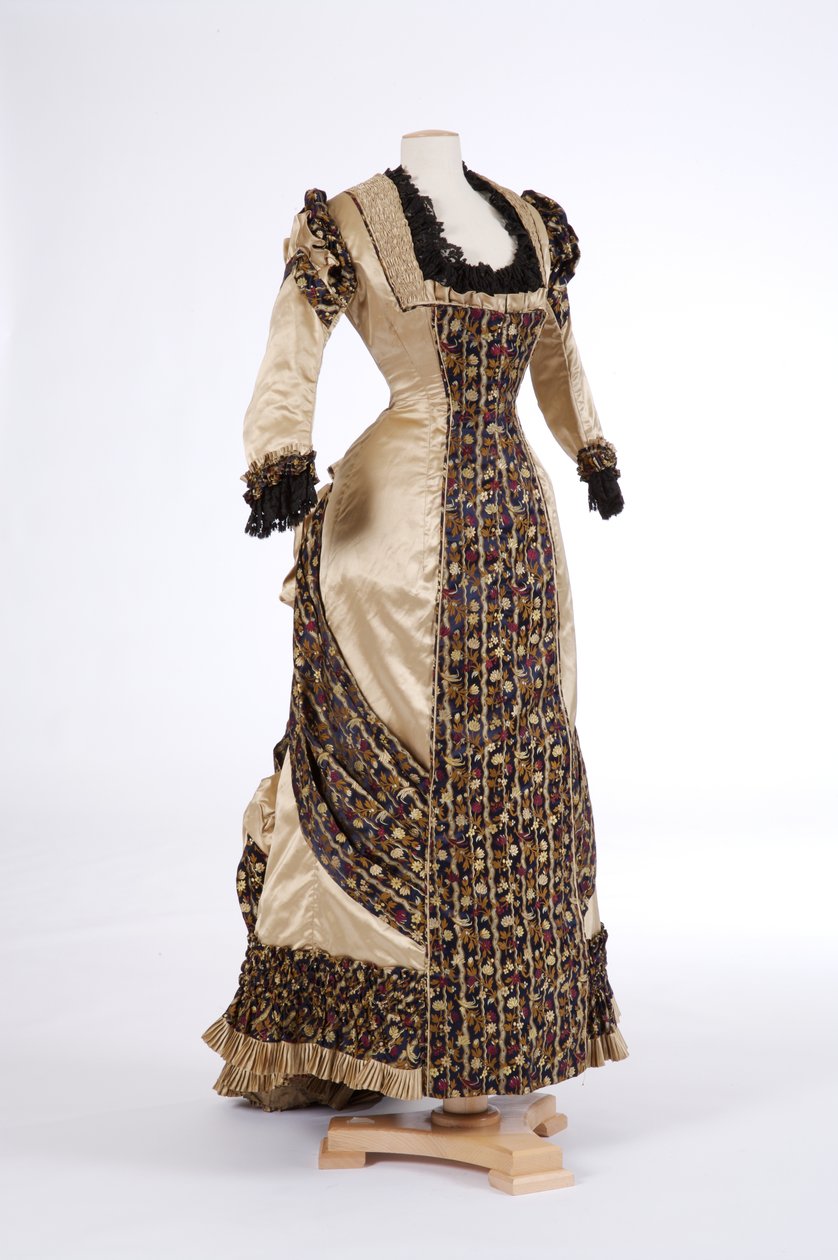 Vestido de noite de English School
