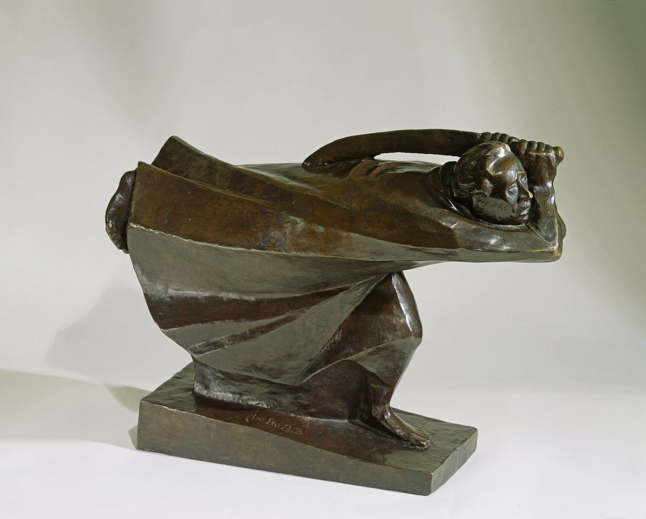 O Vingador, 1914 (bronze) de Ernst Barlach