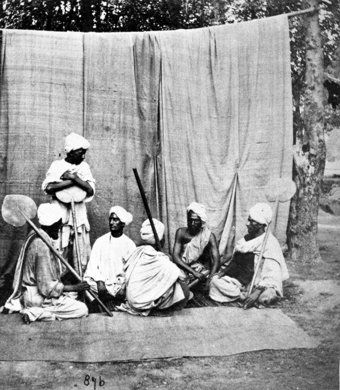 Punkawallahs, c. 1860-80s de European Photographer