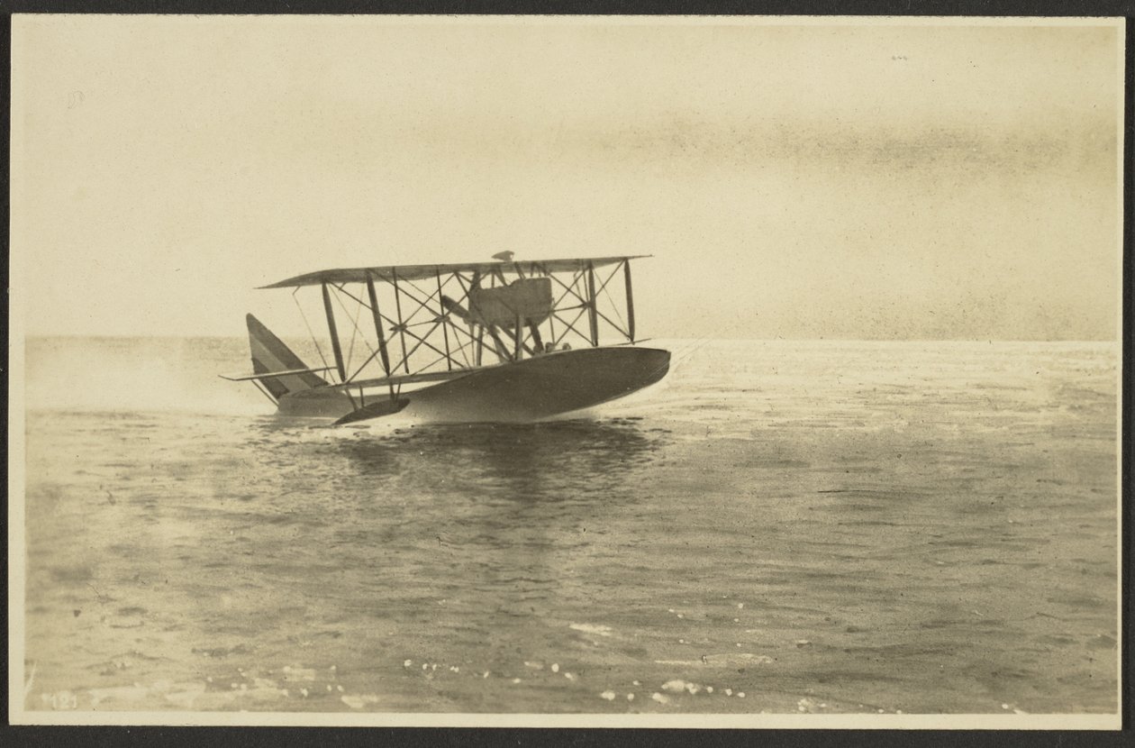 [Hidroavião]. de Fedele Azari