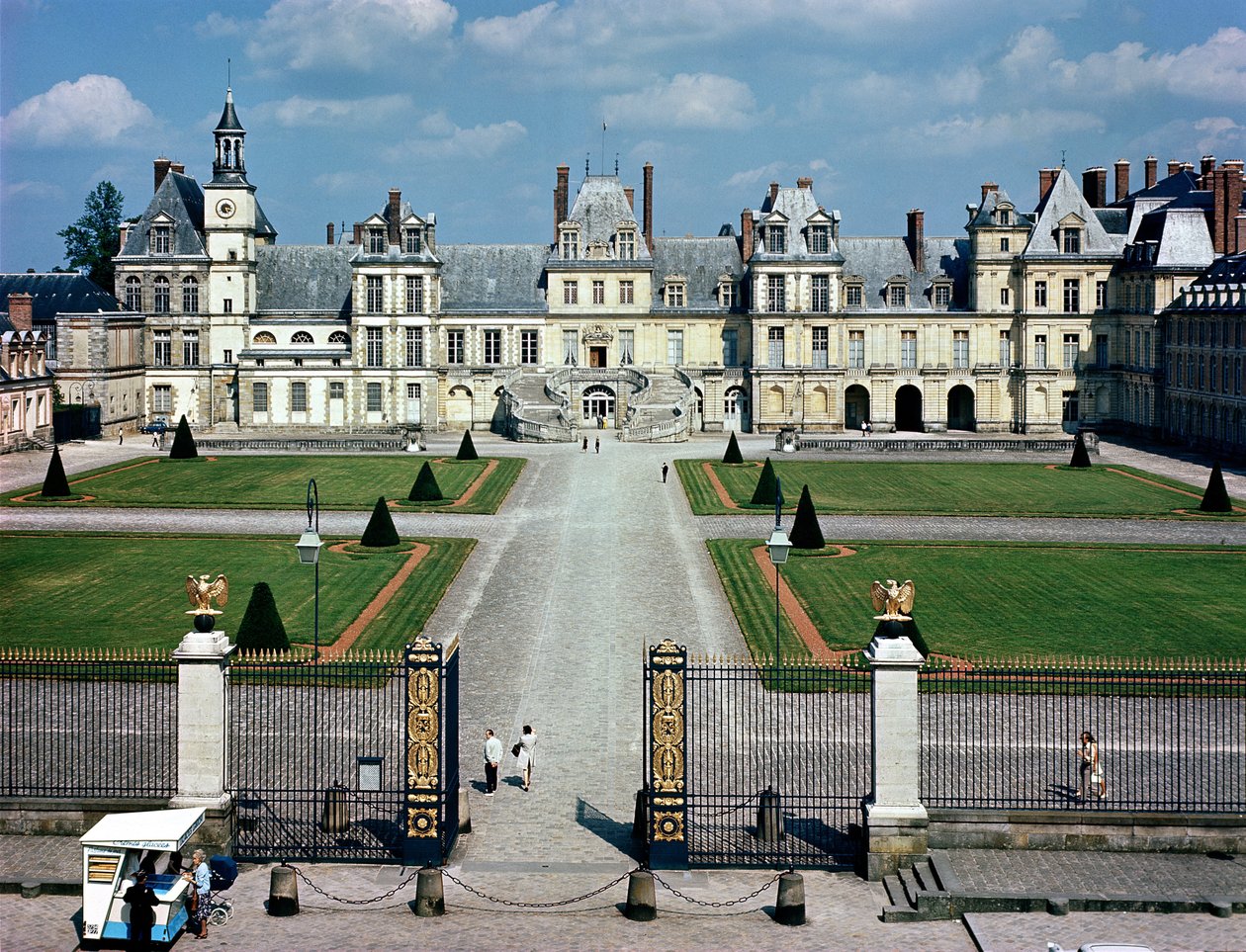 Vista do exterior de French School