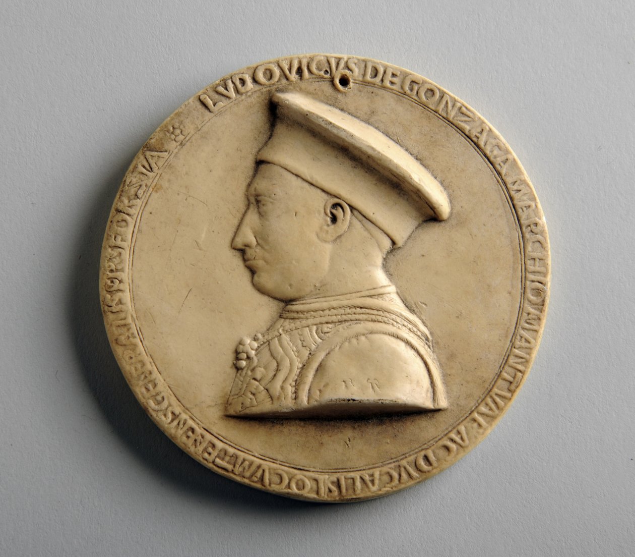 Medalhão de gesso de George James Frampton