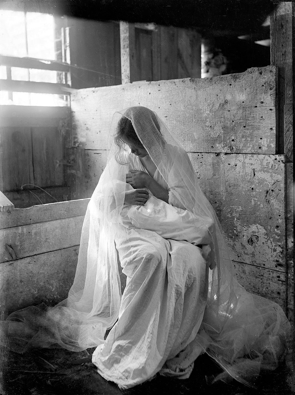 A manjedoura, 1901 de Gertrude Käsebier