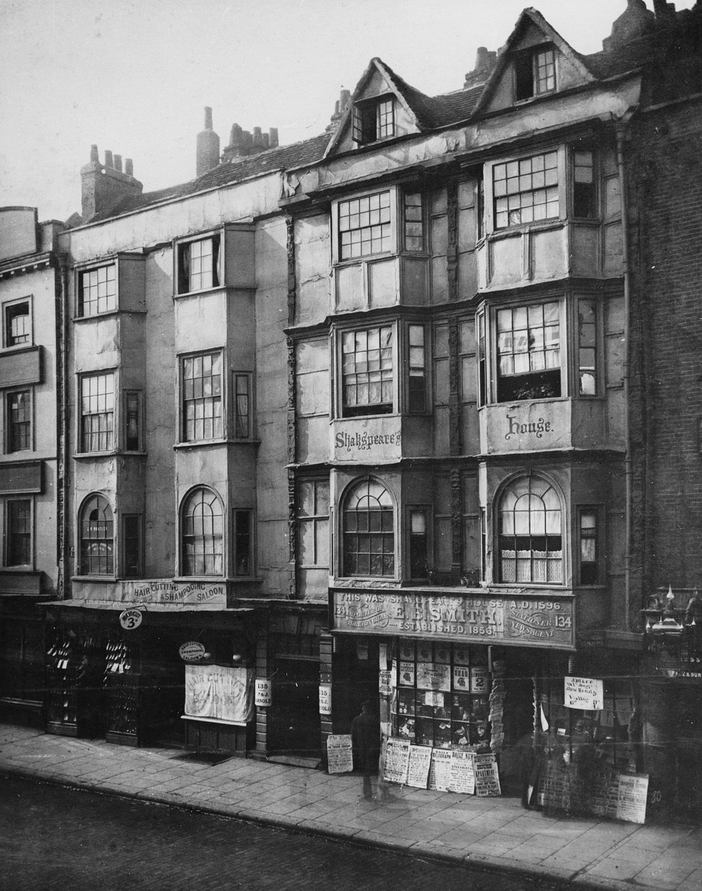 134 Aldersgate Street, c.1879 de Henry Dixon