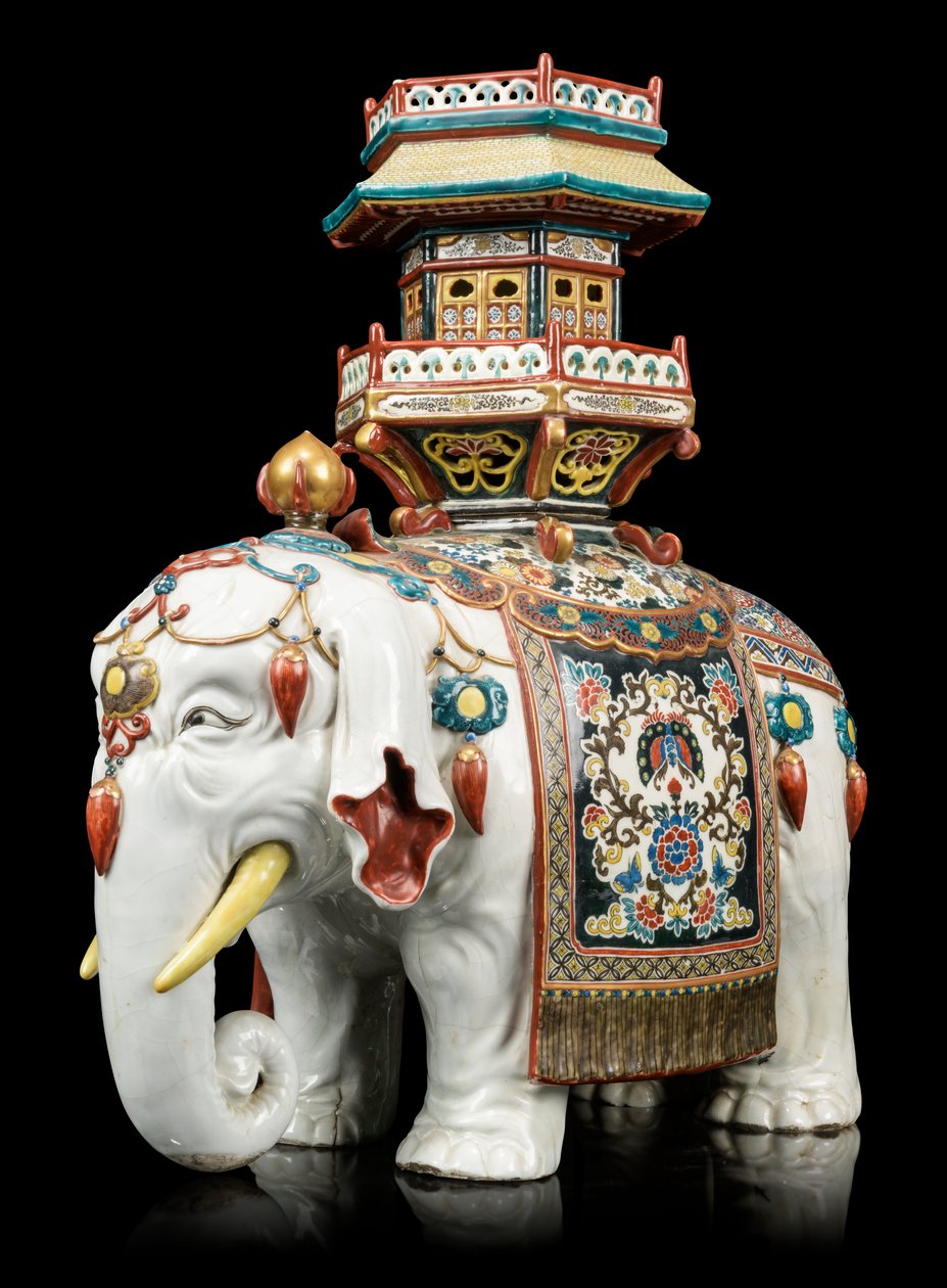 Elefante estilo Kakiemon de Japanese School
