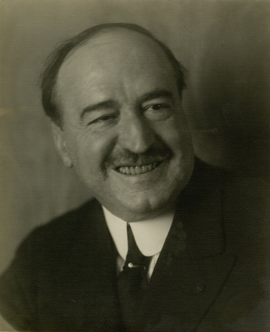 Vincente Blasco Ibanez, c.1905-21 de Jessie Tarbox Beals