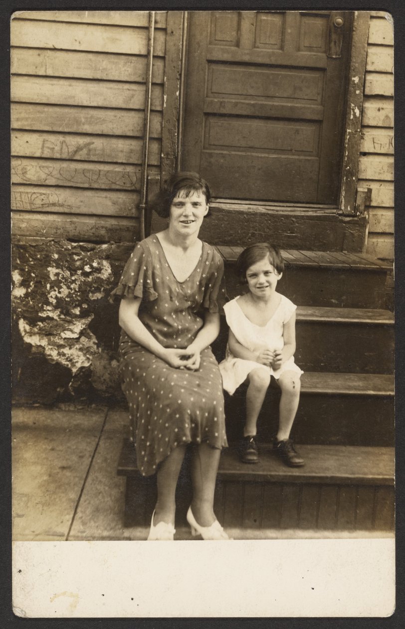 [Mulher e criança]. de John Frank Keith