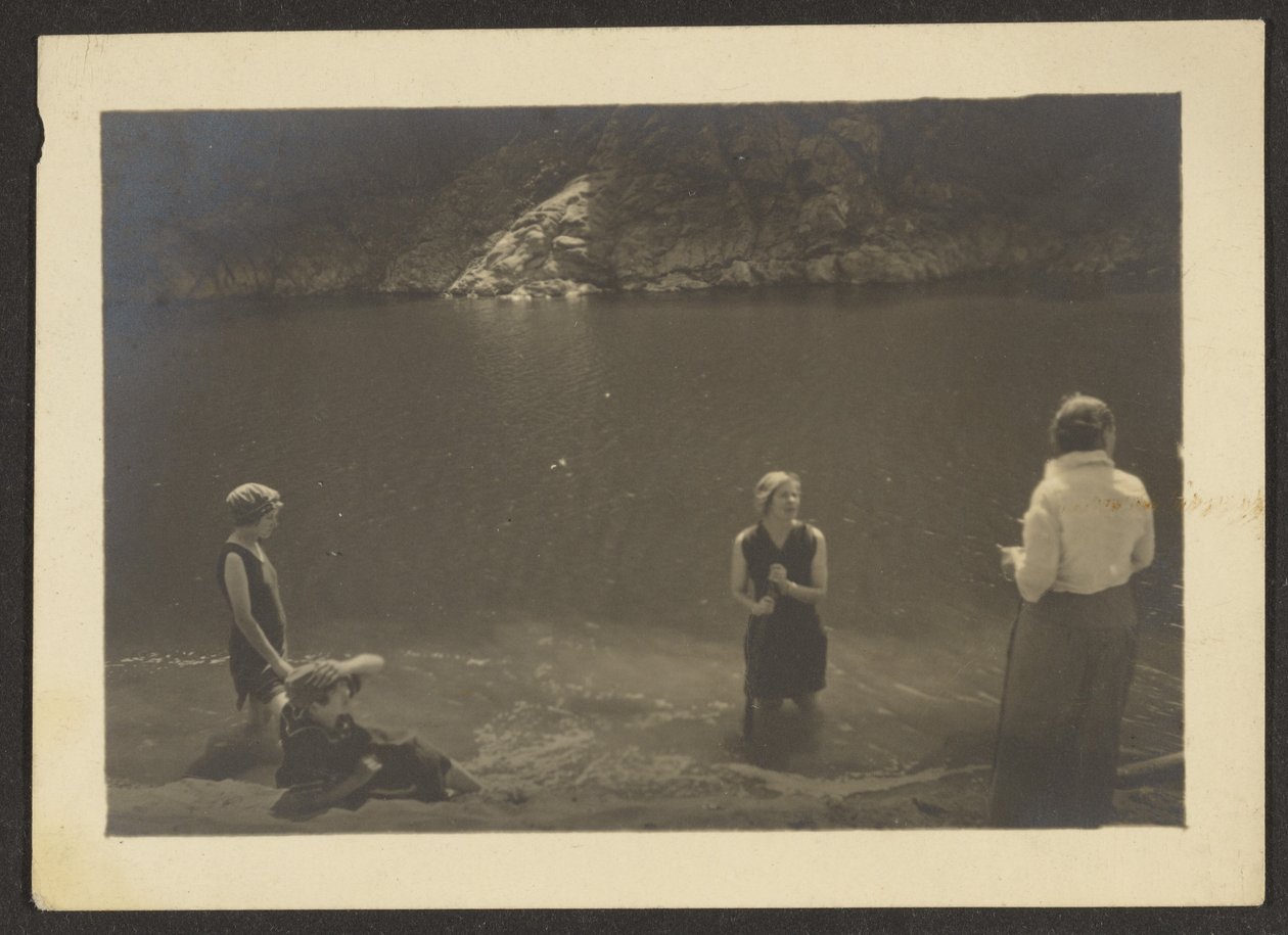 [Figuras num lago]. de Louis Fleckenstein
