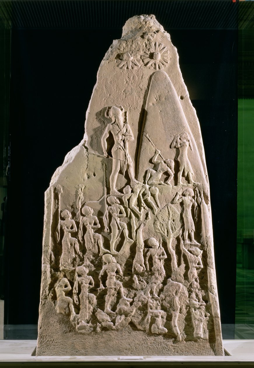 Estela da vitória de Naram-Sin, rei de Akkad, sobre a montanha-habitação Lullubi, período acadiano, c.2230 aC (arenito rosa) de Mesopotamian