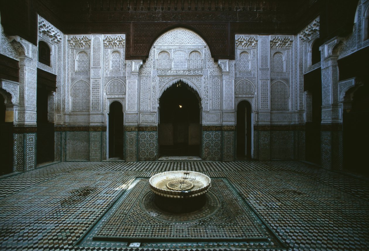 Madrasa Bou Inamia, pátio de Moroccan School