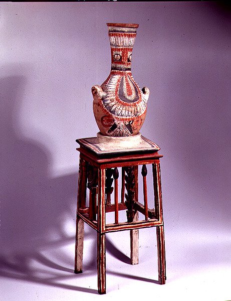 Vaso sobre banqueta de New Kingdom Egyptian