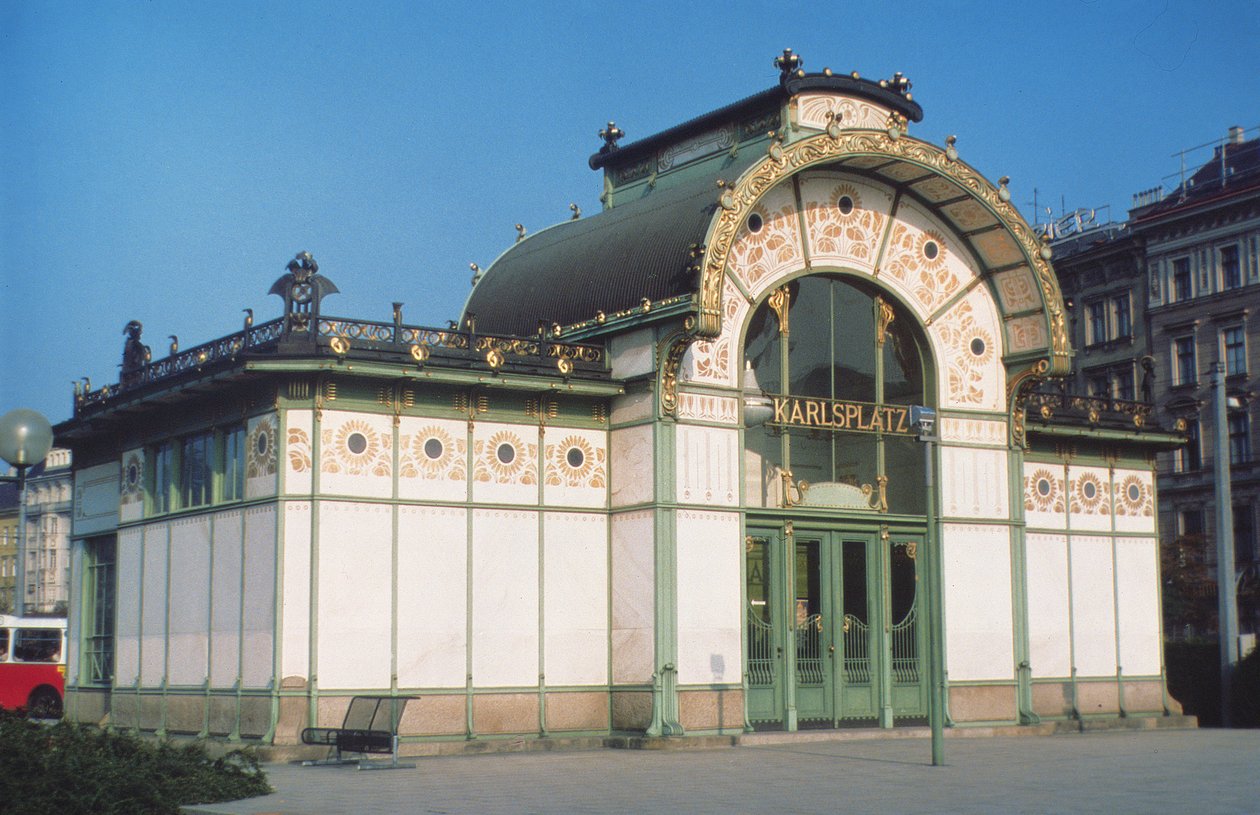 Karlsplatz Stadtbahn, projetado por Otto Wagner (1841-1918) de Otto Wagner