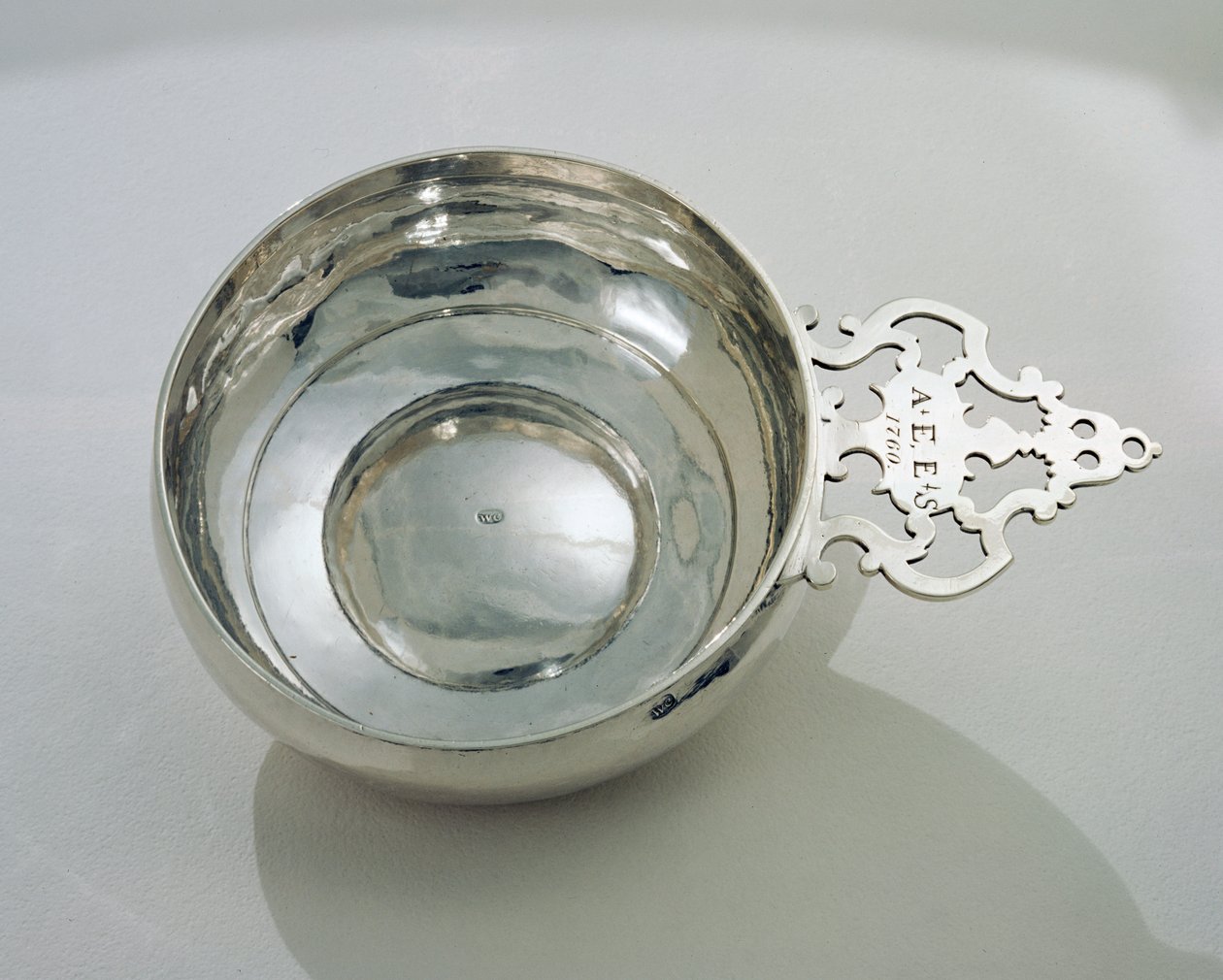 Porringer, 1760 (prata) de Paul Revere