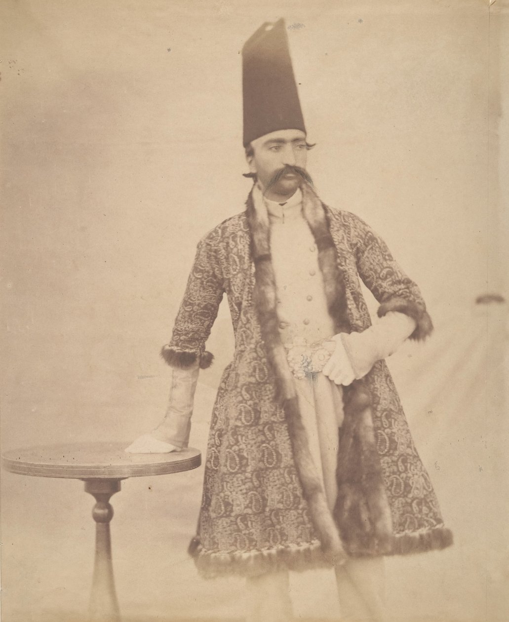 [Nasir al-Din Shah], 1840-60. de Possibly by Luigi Pesce.