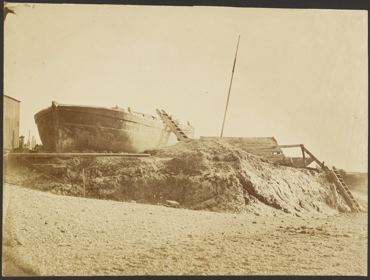[Barco encalhado]. de Roger Fenton