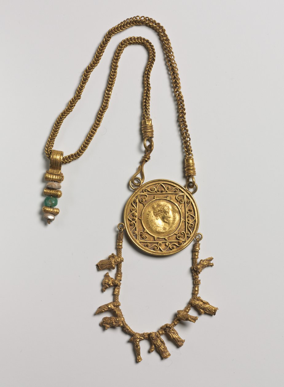 Colar com medalhão e pendente, 200-300 de Roman Period Egyptian