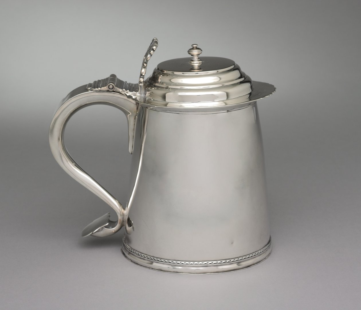Tankard, c.1710 de Samuel Vernon