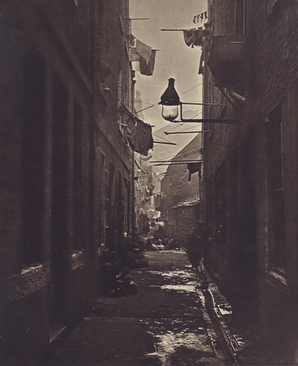 Close, No. 80 High Street. de Thomas Annan