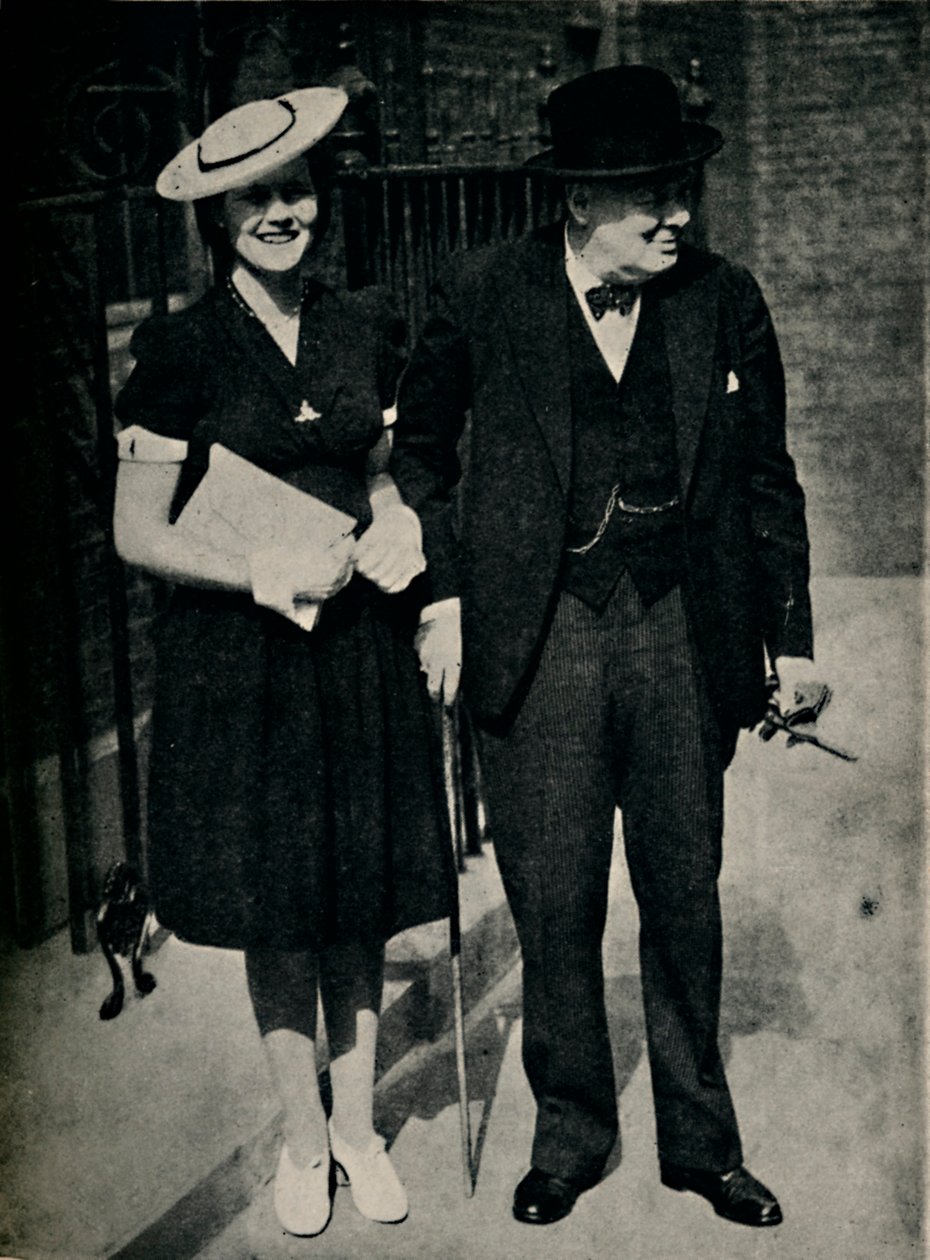 Mary Churchill e seu pai, c1945. de Unbekannt