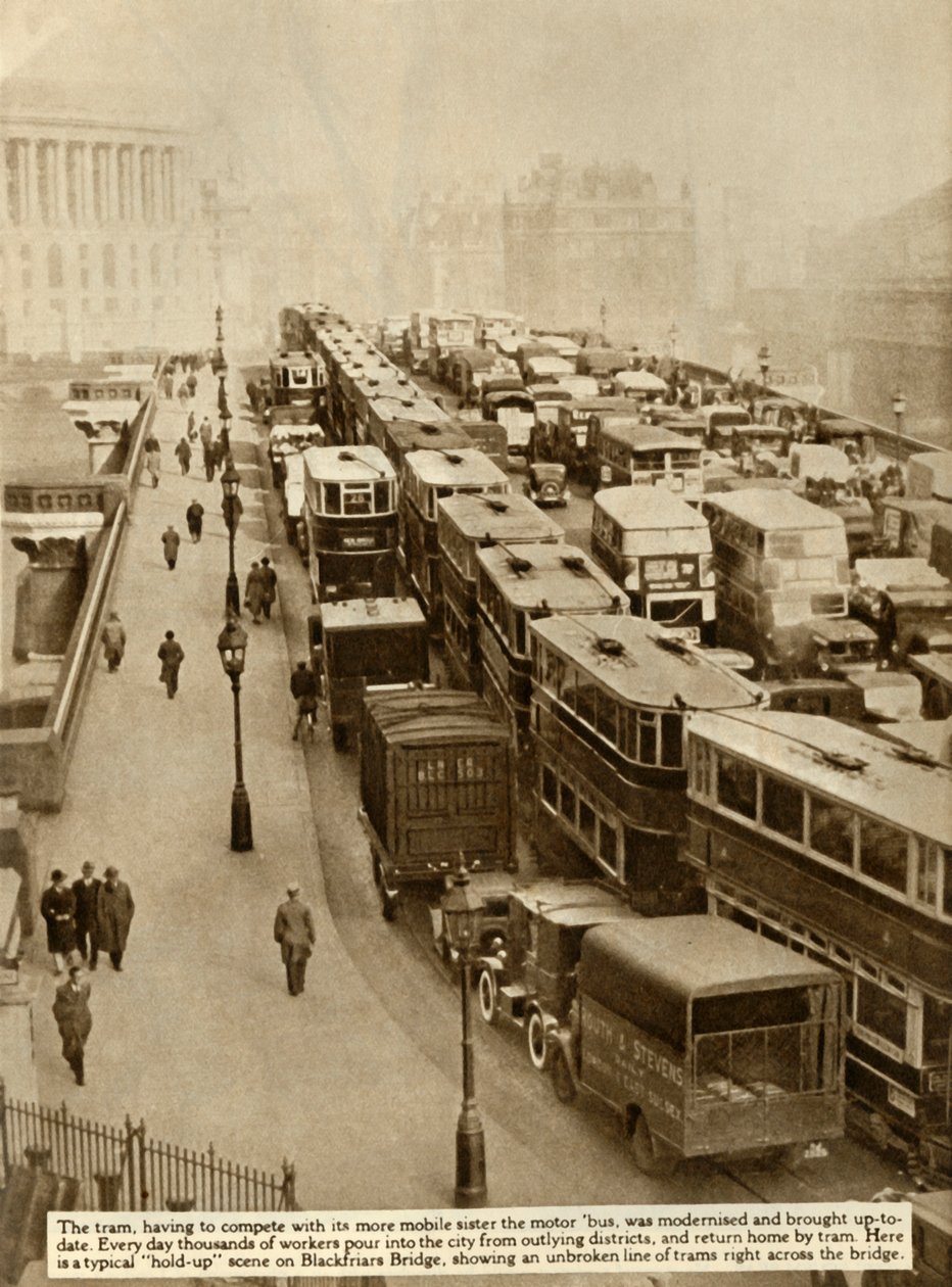 Engarrafamento na ponte de Blackfriars, Londres, 1935. de Unbekannt