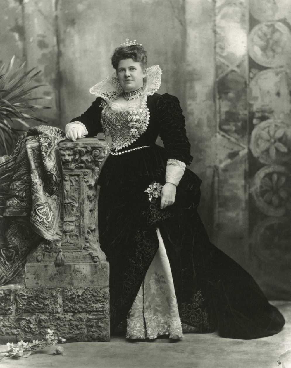 Cornelia Bradley Martin, como Mary Stuart, Rainha dos Escoceses, Bradley-Martin Ball, 1897 de Unbekannt Unbekannt