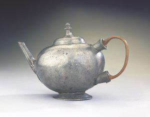 Bule, de Boston, Massachusetts, 1740-60 (pewter e madeira)