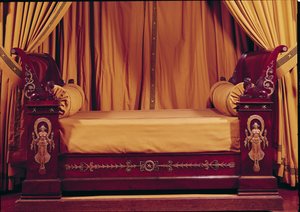 Cama, estilo Primeiro Império (madeira e ormolu)