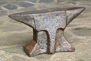 Bigorna de dois chifres, 1787 (ferro fundido)