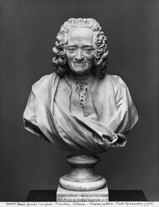 Busto de Voltaire (mármore)