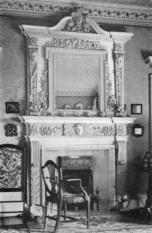 Chaminé de sala de desenho de Charles Latham