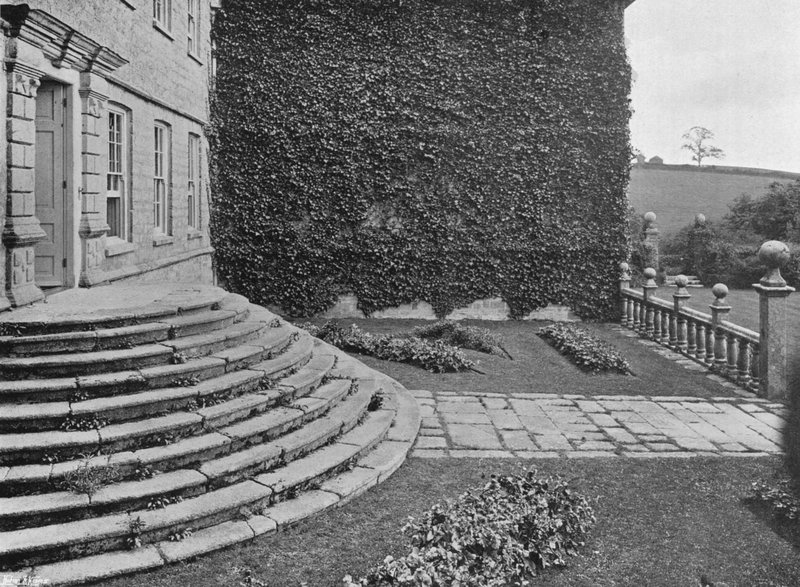O jardim tribunal de Charles Latham